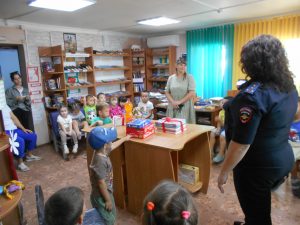            Книга в подарок